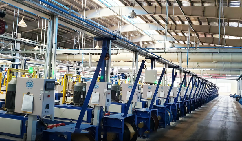 某钢帘线客户，安驰拉丝机集成控制器，配套机器人上下盘