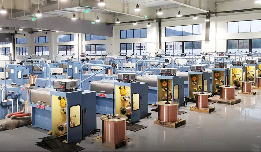 某电线电缆客户车间，安驰拉丝机集成控制器